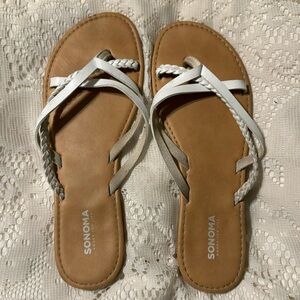 Sonoma Goods women’s 9 sandals